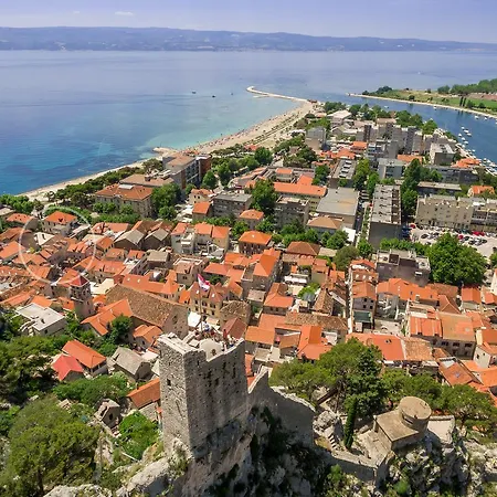 Mama - Traditional In Omis, Free Parking * Omiš