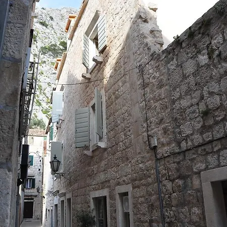Mama - Traditional In Omis, Free Parking