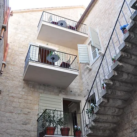 Apartament Mama - Traditional In Omis, Free Parking *