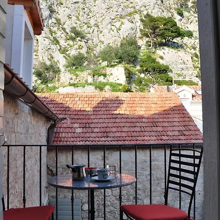 Mama - Traditional In Omis, Free Parking * Omiš