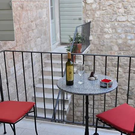 Mama - Traditional In Omis, Free Parking Omiš