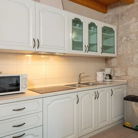 Mama - Traditional In Omis, Free Parking Omiš