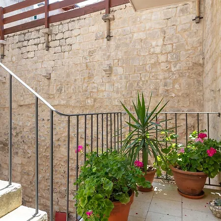 Apartamento Mama - Traditional In Omis, Free Parking