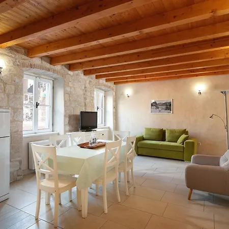 Mama - Traditional In Omis, Free Parking *