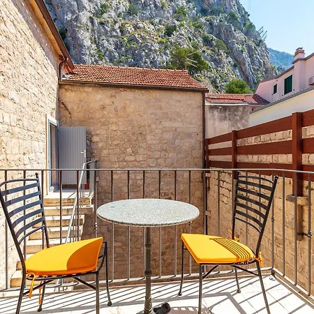 Mama - Traditional In Omis, Free Parking * Omiš