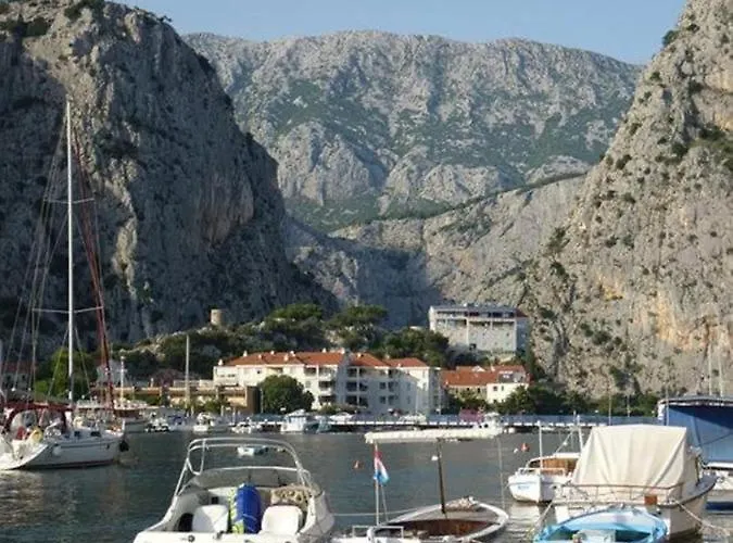 Mama - Traditional In Omis, Free Parking *