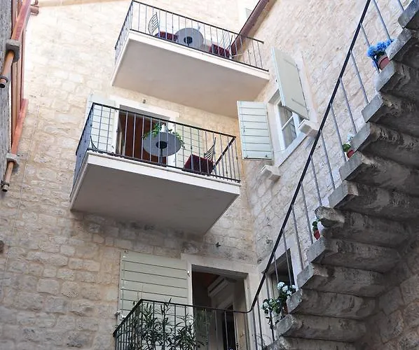 Appartement Mama - Traditional In Omis, Free Parking *