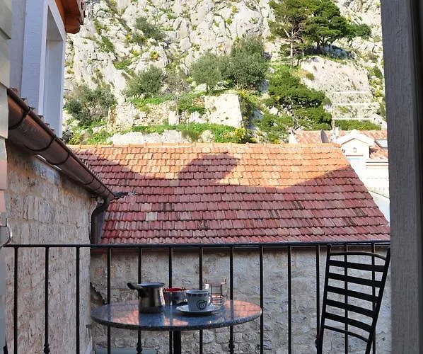 Mama - Traditional In Omis, Free Parking * Omiš