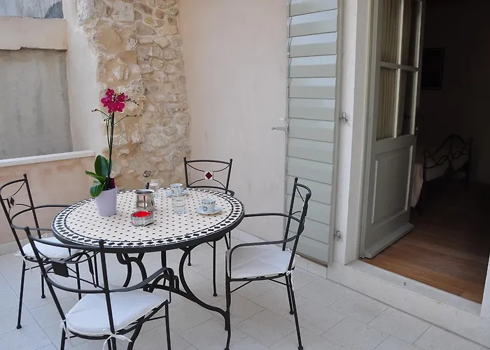 Mama - Traditional In Omis, Free Parking Appartement *