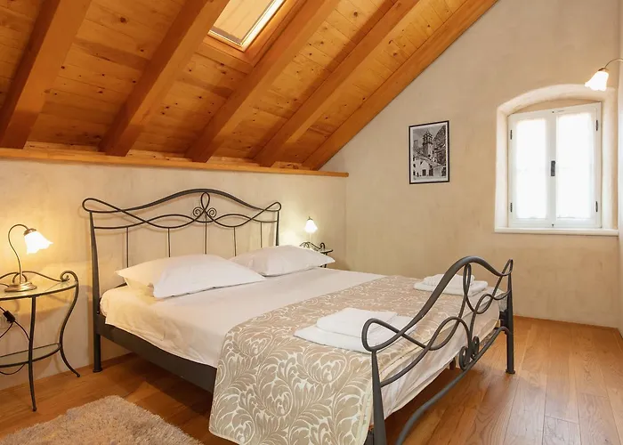 Mama - Traditional In Omis, Free Parking Appartement
