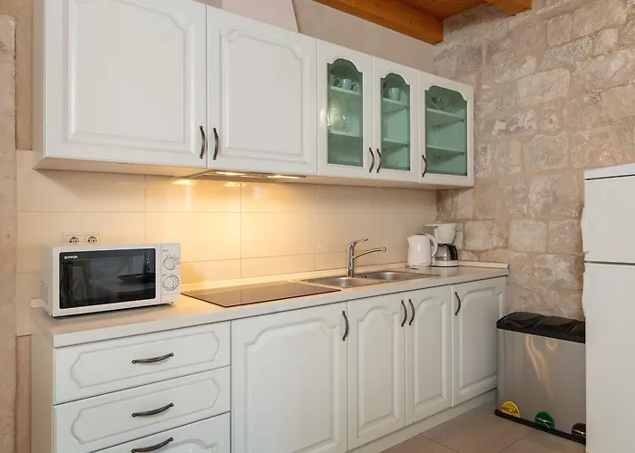 Mama - Traditional In Omis, Free Parking Omiš