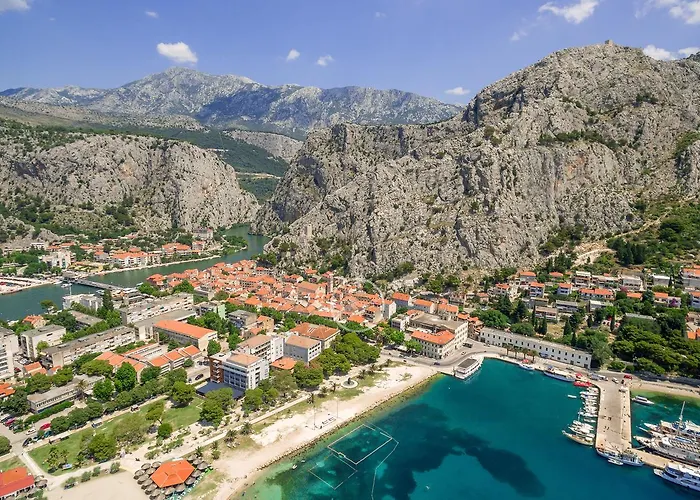 Appartement Mama - Traditional In Omis, Free Parking Omiš