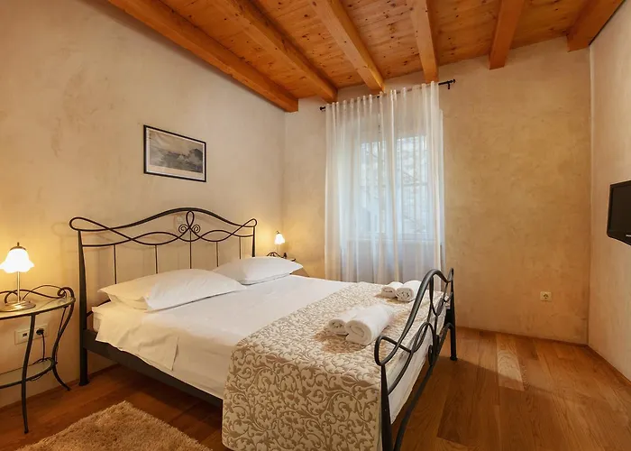 Mama - Traditional In Omis, Free Parking Appartement