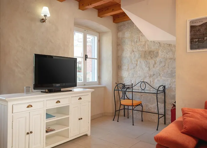 Mama - Traditional In Omis, Free Parking Appartement Omiš