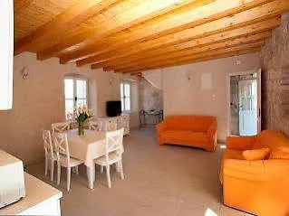Appartement Mama - Traditional In Omis, Free Parking *